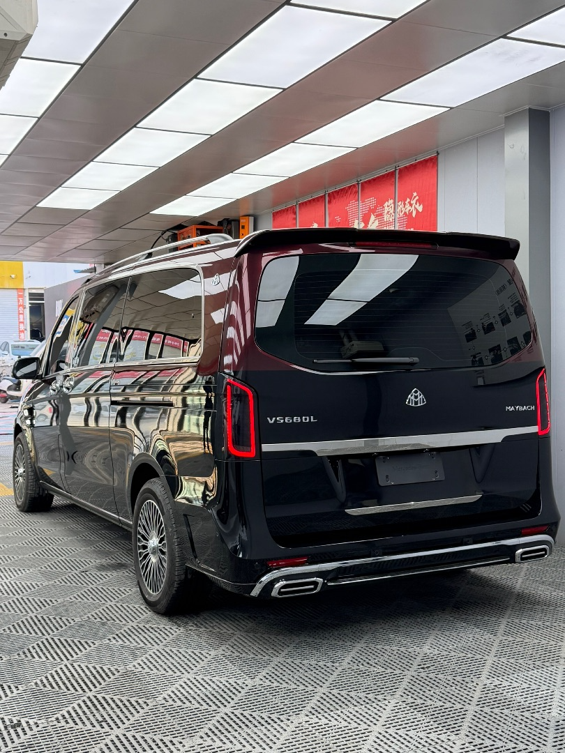 Maybach Vito(7 seats)