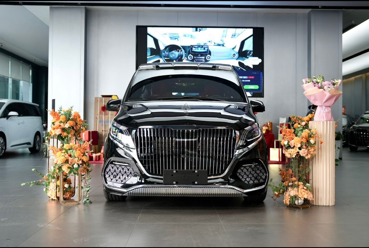 Maybach Vito(7 seats)