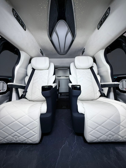 Toyota Sienna(7 seats)