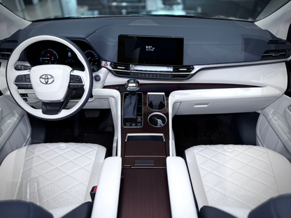 Toyota Sienna(7 seats)