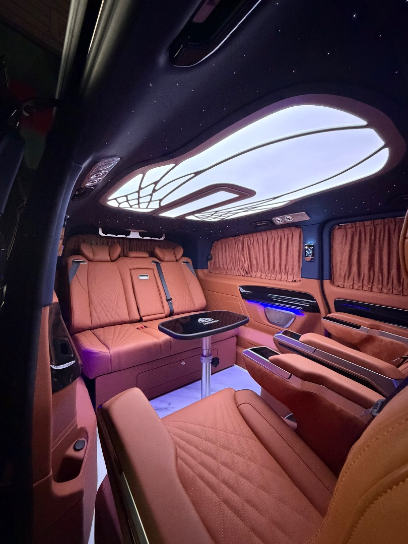 Maybach Vito(7 seats)
